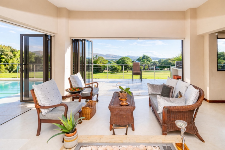 3 Bedroom Property for Sale in Caribbean Beach Club North West